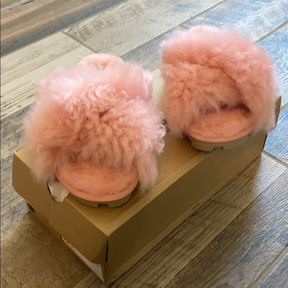 NIB UGG fuzzalicious sipper - Picture 7 of 11